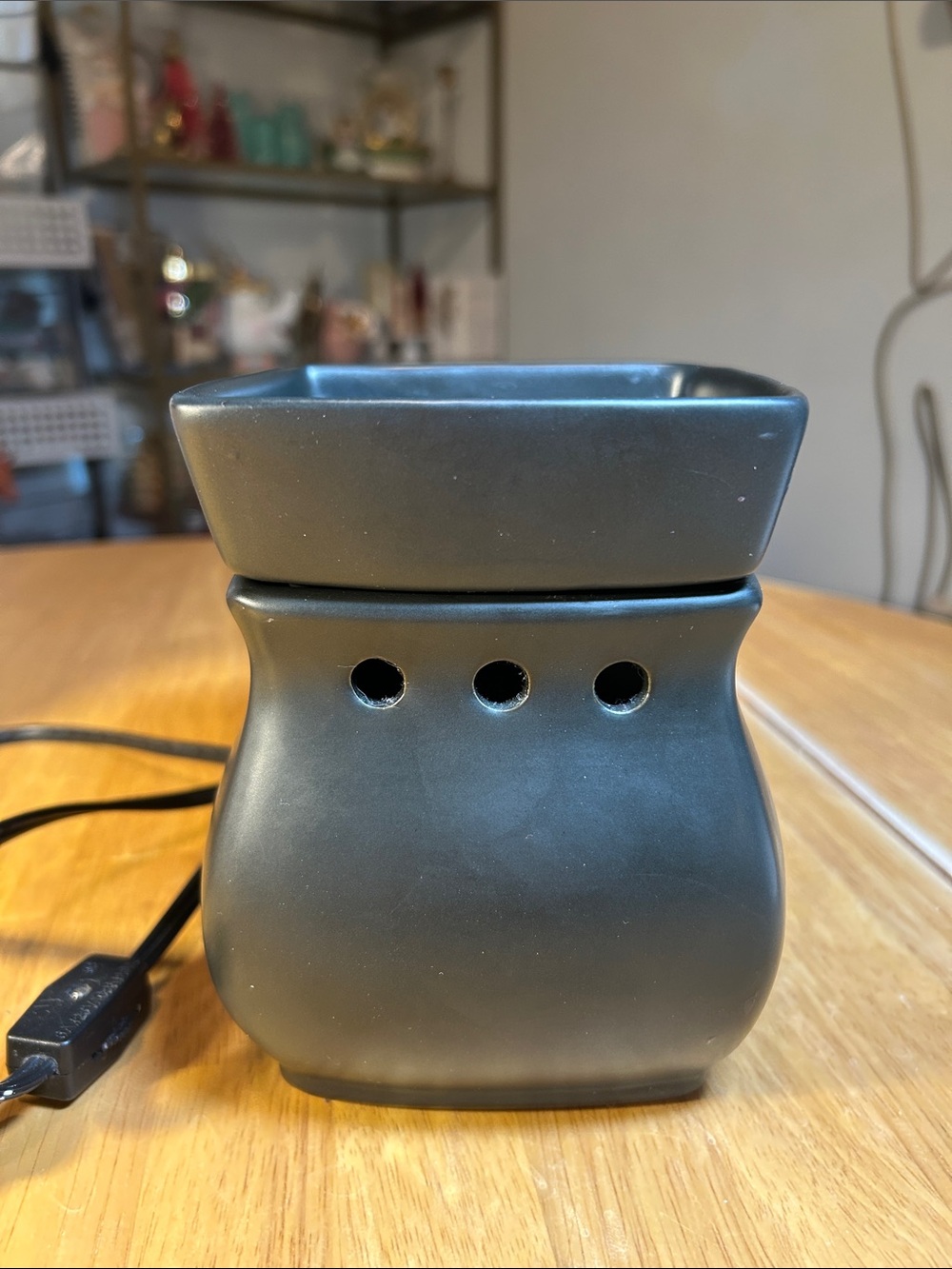 Scentsy satin black wax warmer